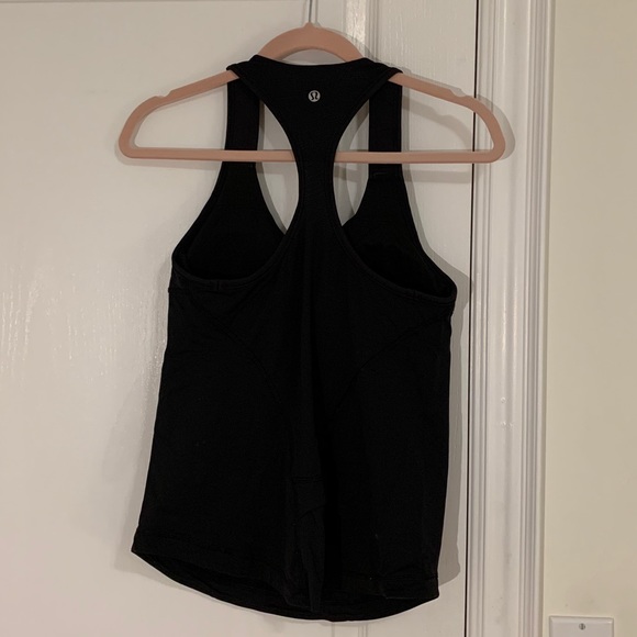 lululemon athletica Tops - Lululemon workout tank with bra